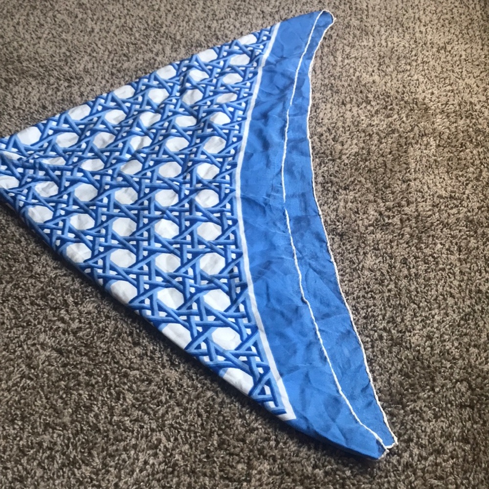 super cute scarf